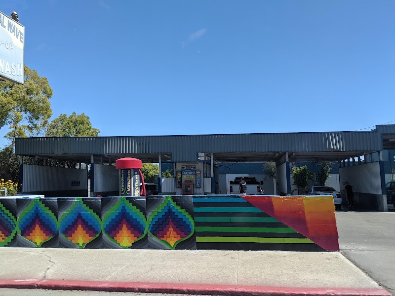 The Tidal Wave Car Wash photo 5