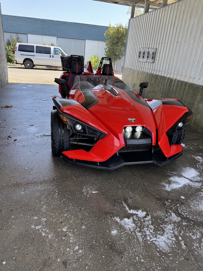 The Tidal Wave Car Wash photo 4