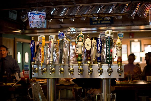 Flaherty's Three Flags Inn — Webster photo 2