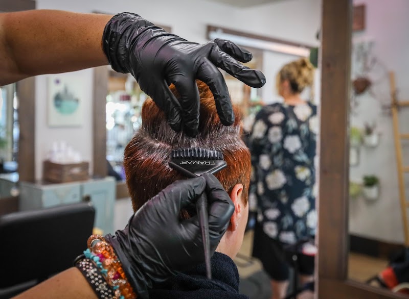 Holy Hair Salon photo 5