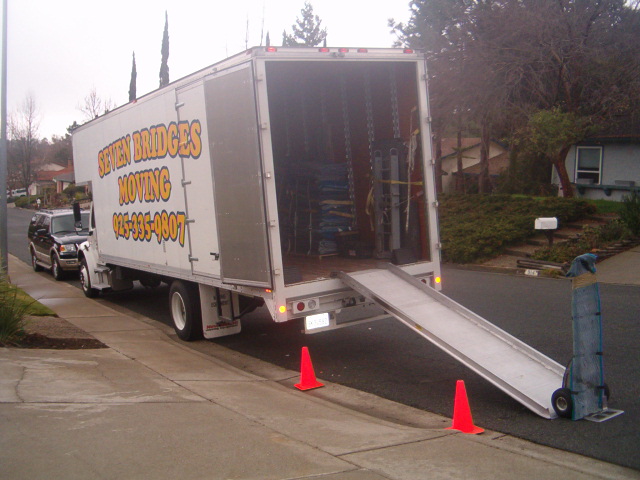 Photo of Seven Bridges Moving