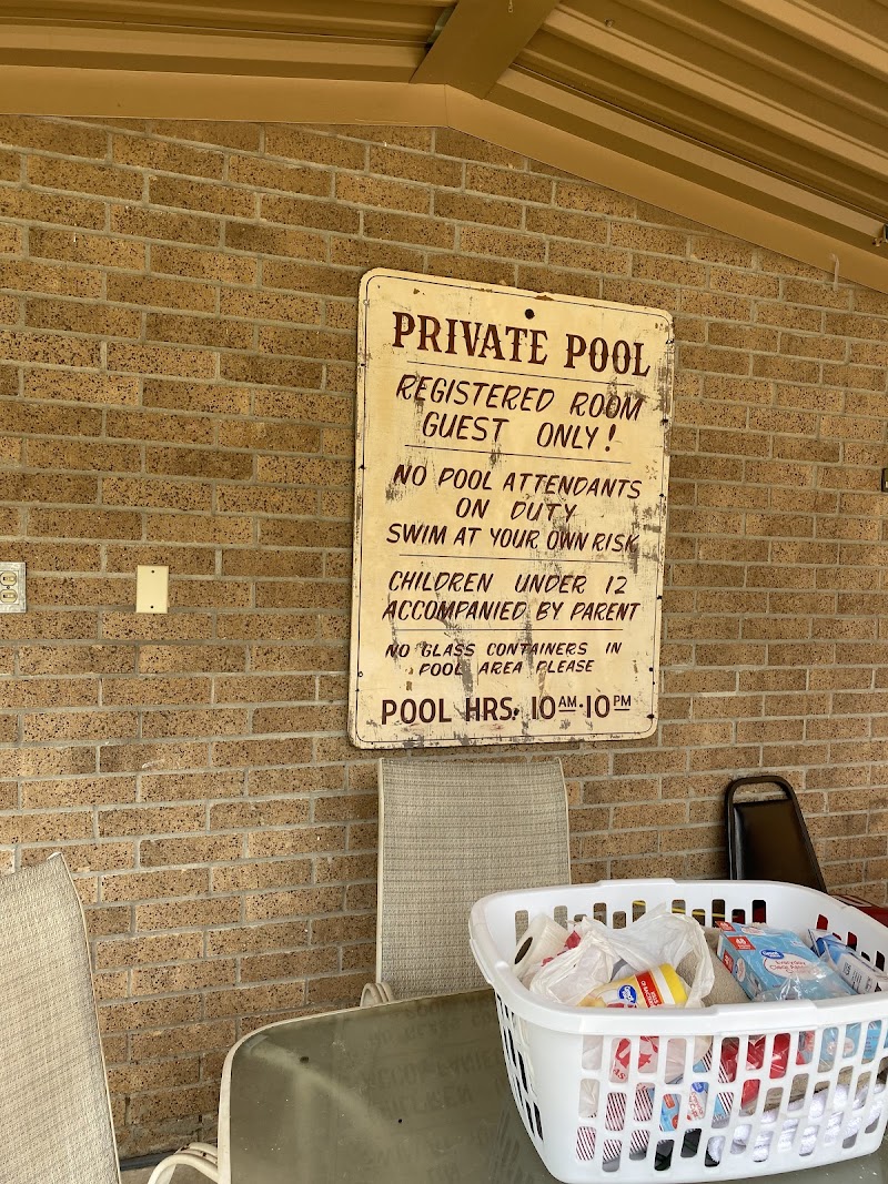 Courtyard Hotel & Event Center photo 4
