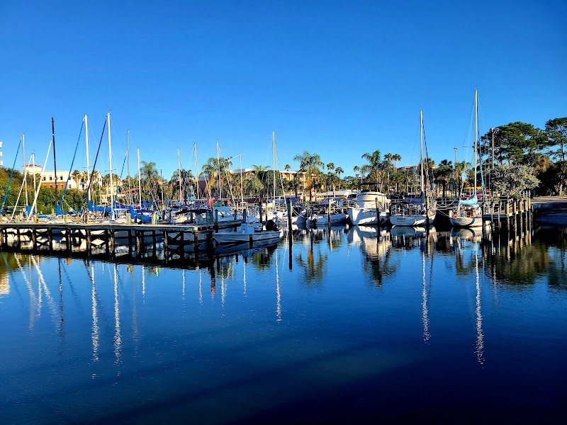 Veterans Memorial Marina Park photo 3