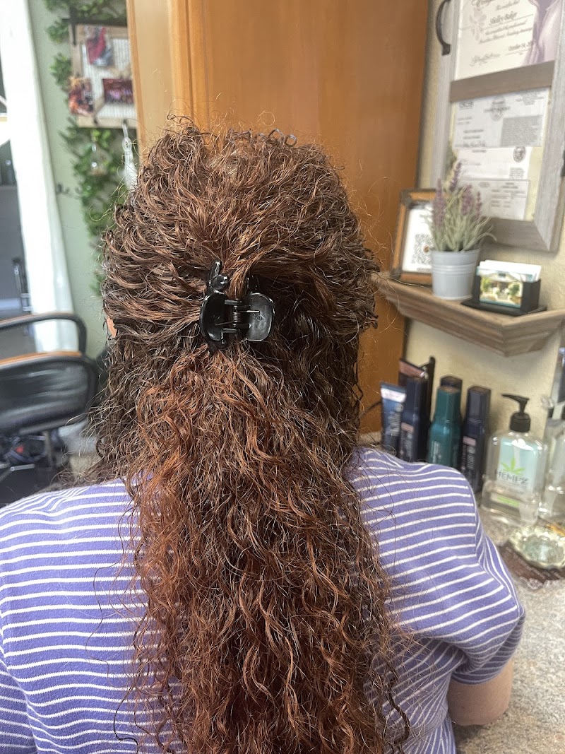 Frontier Salon photo 2