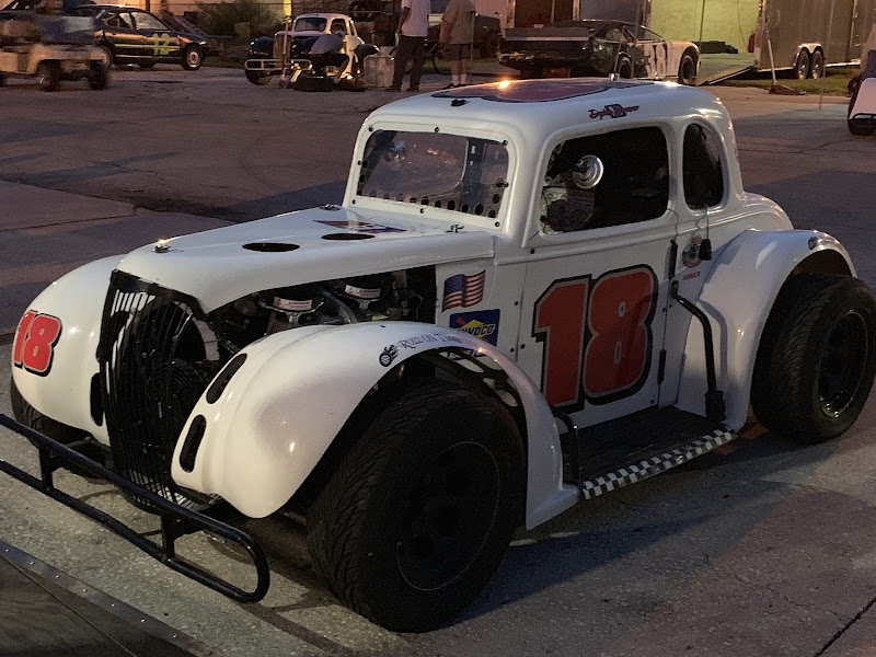 Dylan Brewer Racing/Shade Tree Garage photo 5