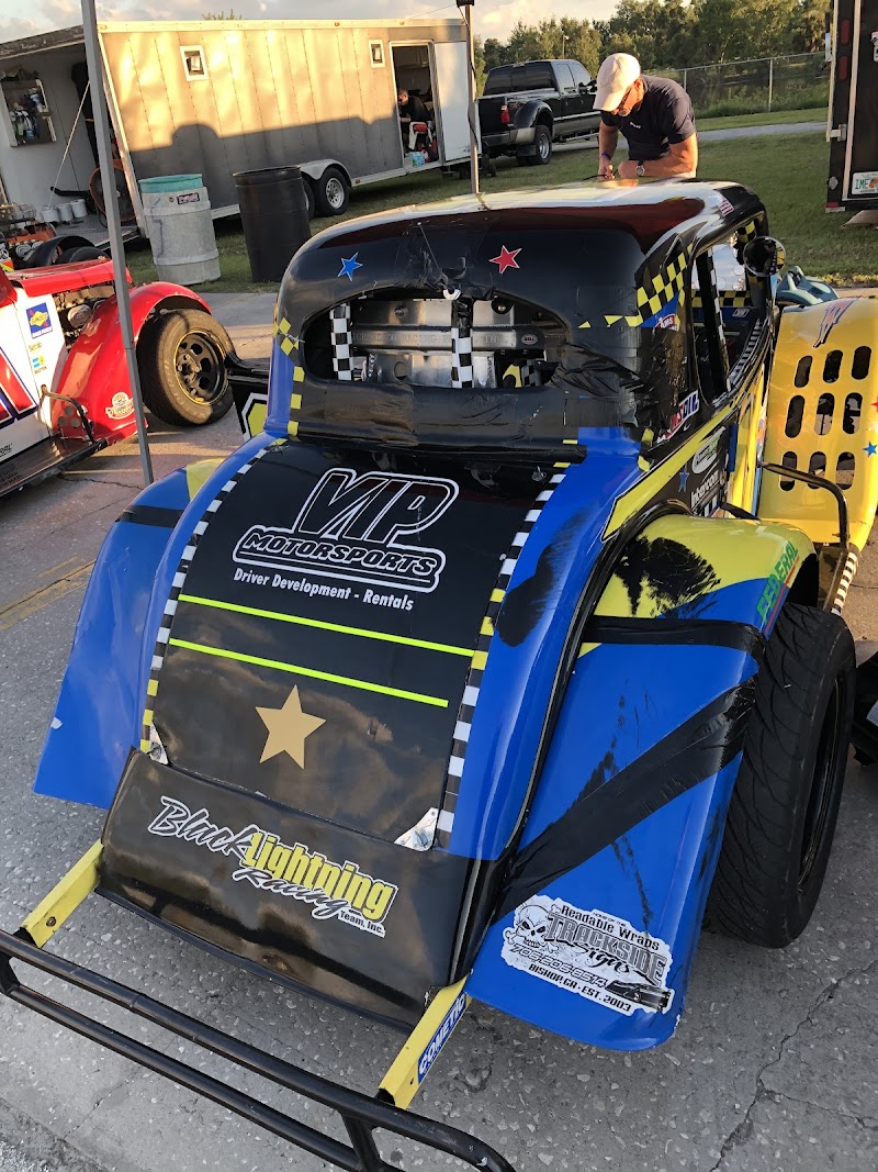 Dylan Brewer Racing/Shade Tree Garage photo 2