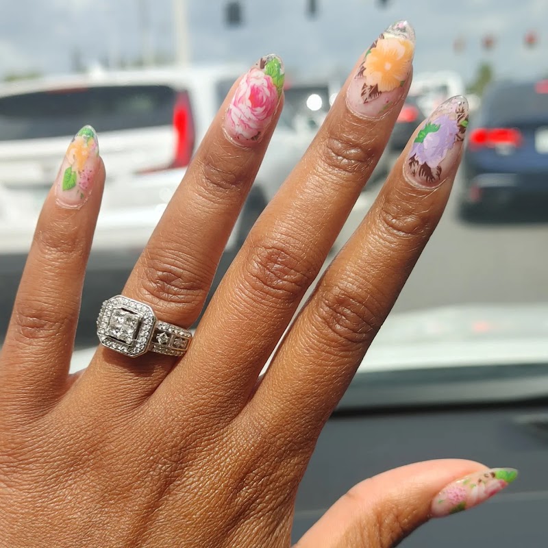 Dazzled by Diamond Private Nail Suite photo 5