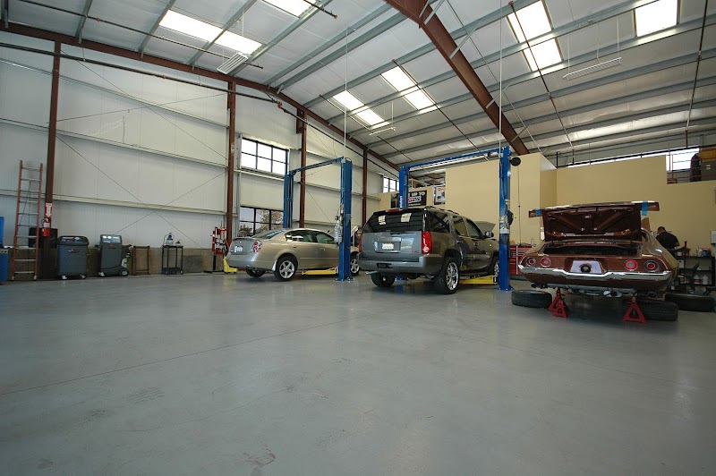 Gilroy AutoWorks photo 3