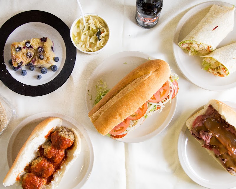 D & F Deli & Liquors photo 2
