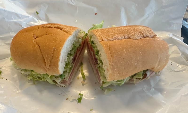 D & F Deli & Liquors photo 3