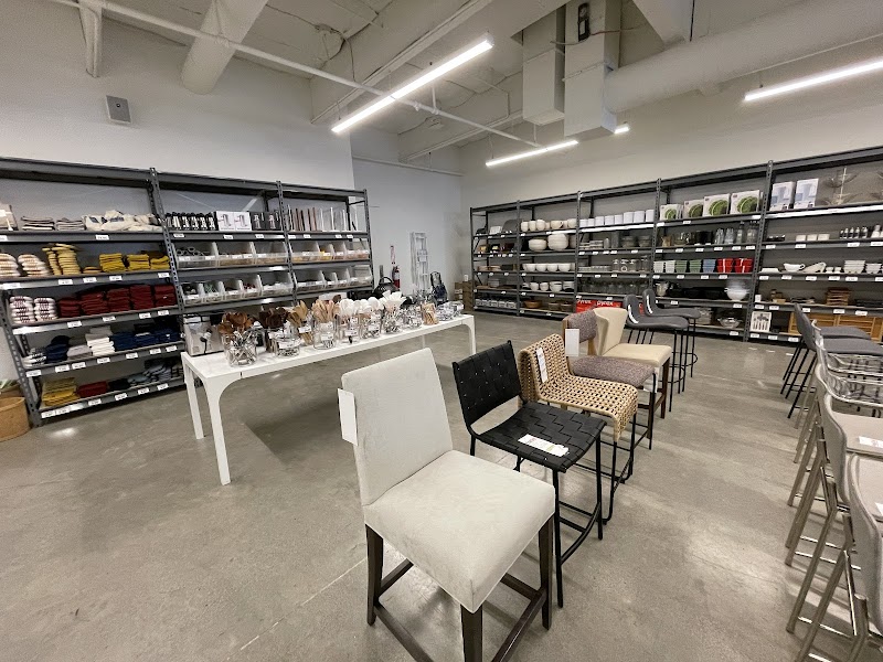 Crate & Barrel Outlet photo 2
