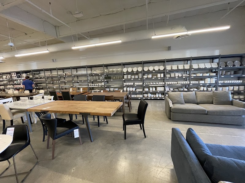 Crate & Barrel Outlet photo 5