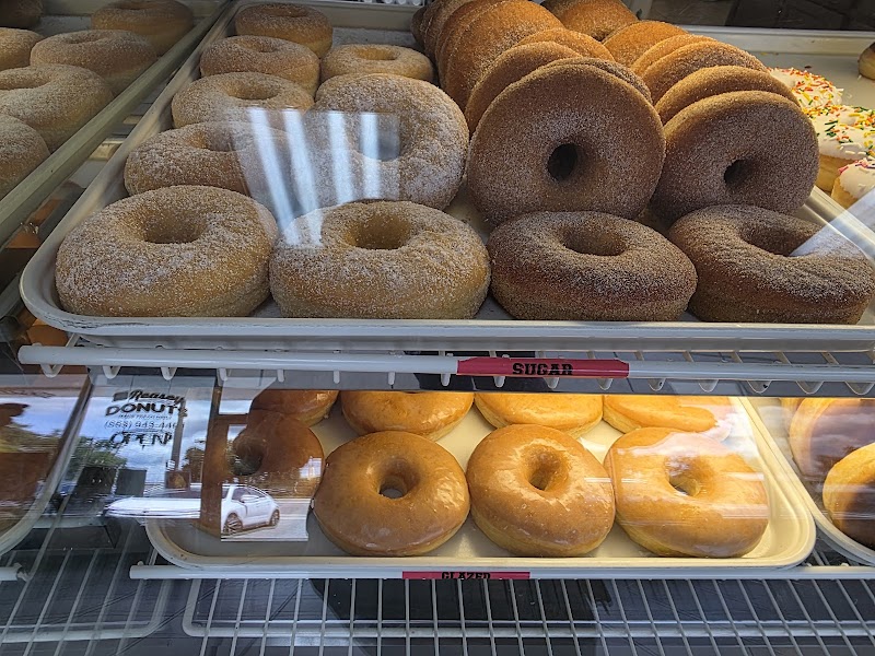 Reasey Donuts @ Downtown Mulberry photo 2