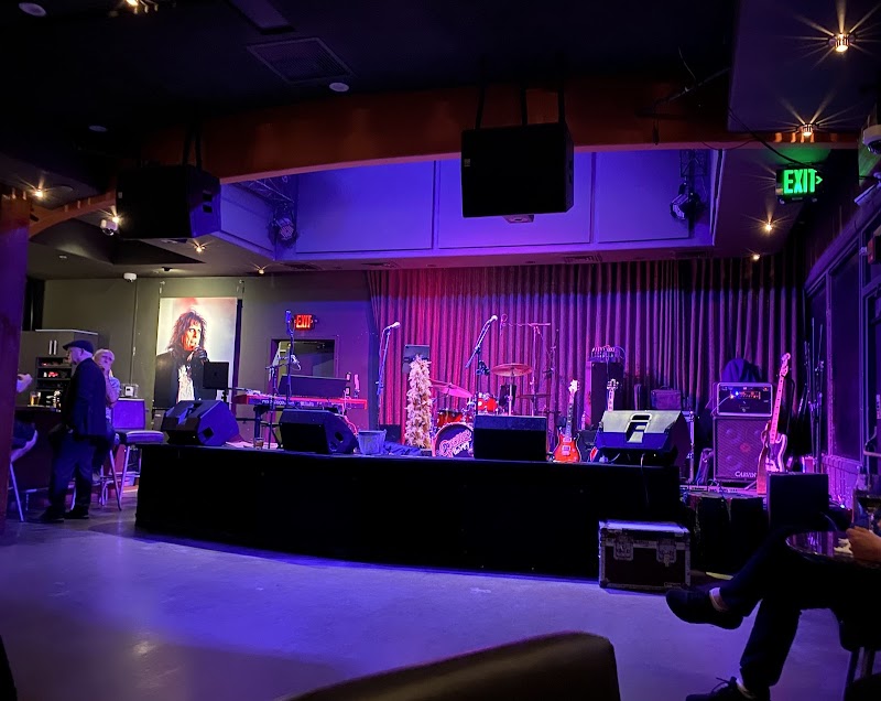 Humphreys Backstage Live photo 3