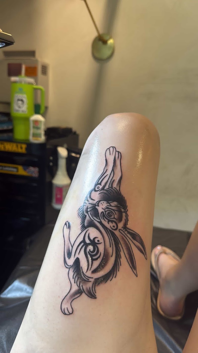 Poke A Dotz Tattoos and Piercings photo 4