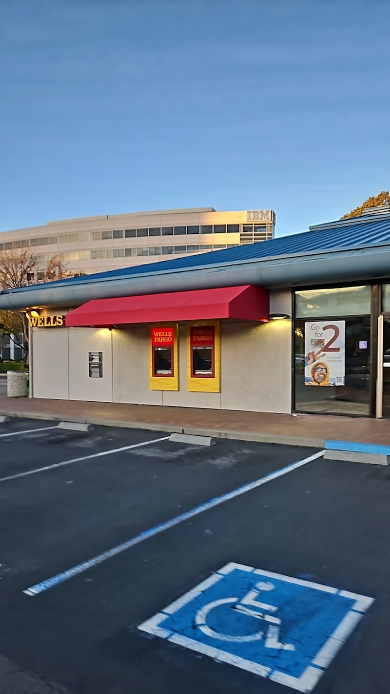 Wells Fargo ATM photo 2