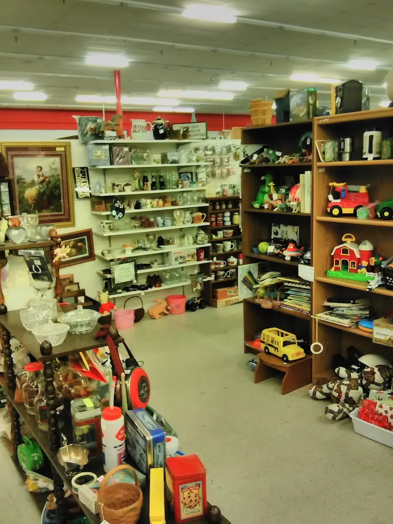 Trader Buck’s Flea Market photo 4