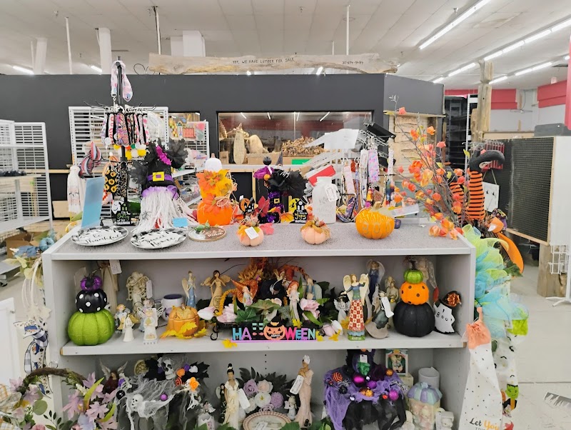Trader Buck’s Flea Market photo 5