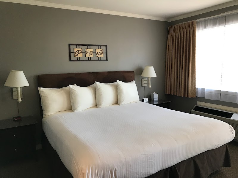 Golden Haven Spa LLC photo 2