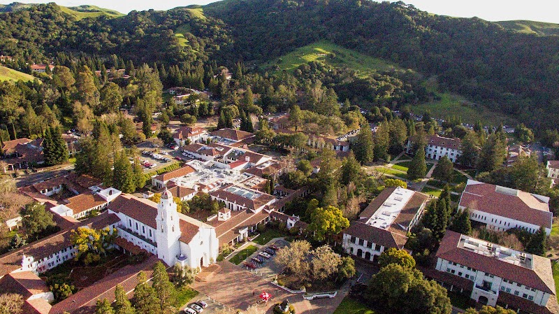 Photo of Saint Mary’s College - School of Economics & Business Administration