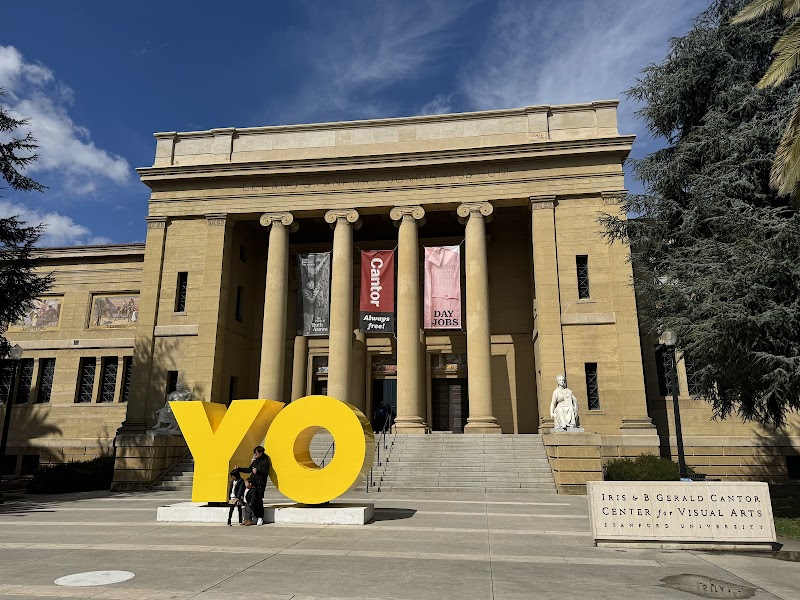 Photo of Cantor Arts Center at Stanford University