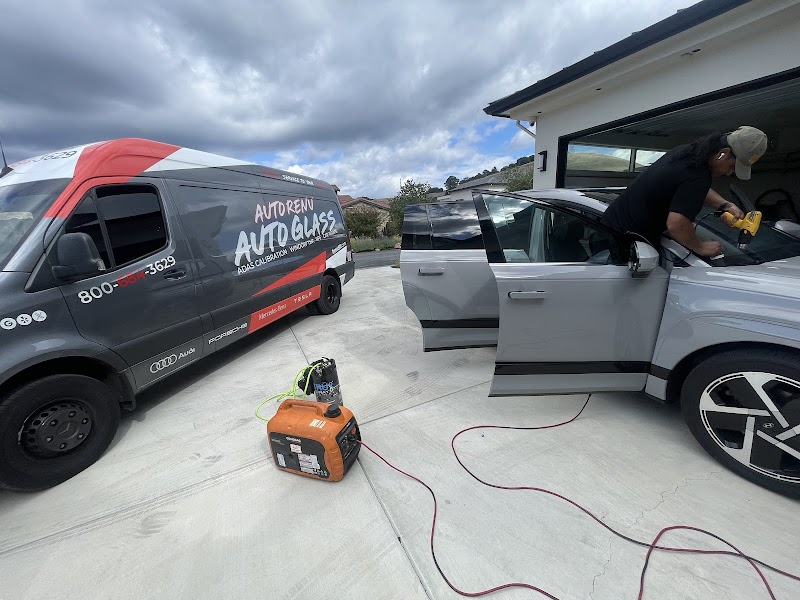 Auto Renu Auto Glass LLC photo 3