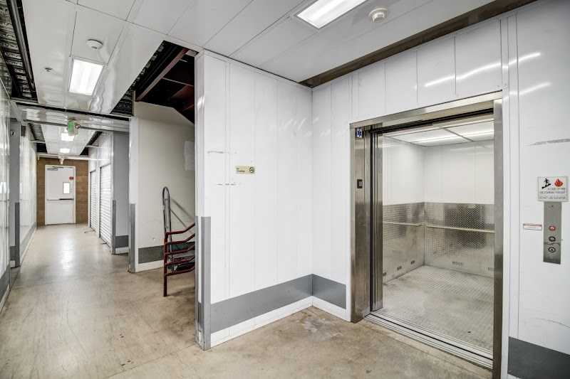 Security Public Storage photo 4