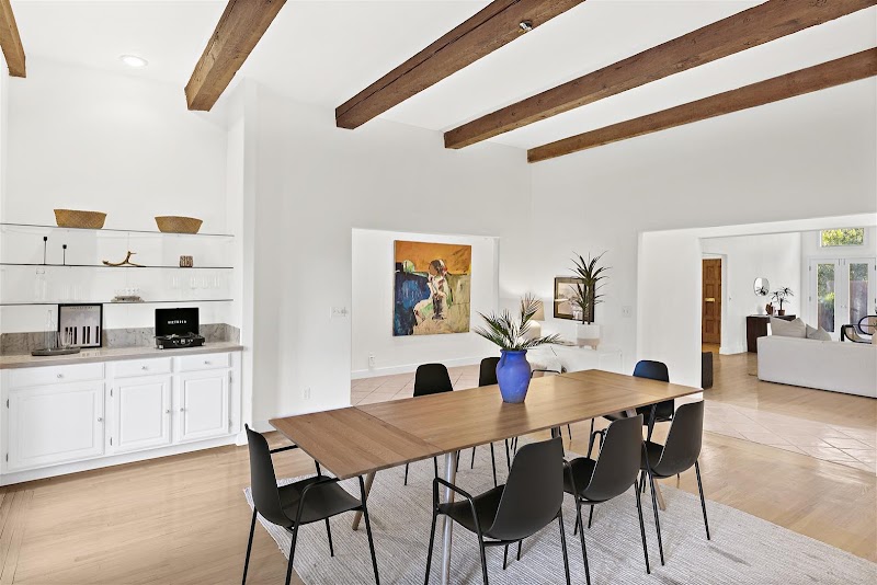 AG Realty photo 4
