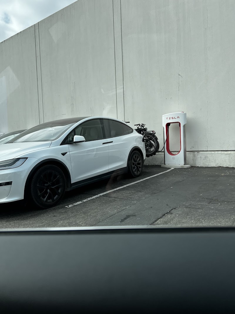 Tesla Supercharger photo 5