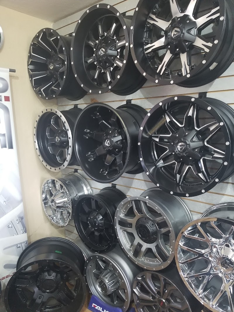 A1 Tires & Wheels photo 4