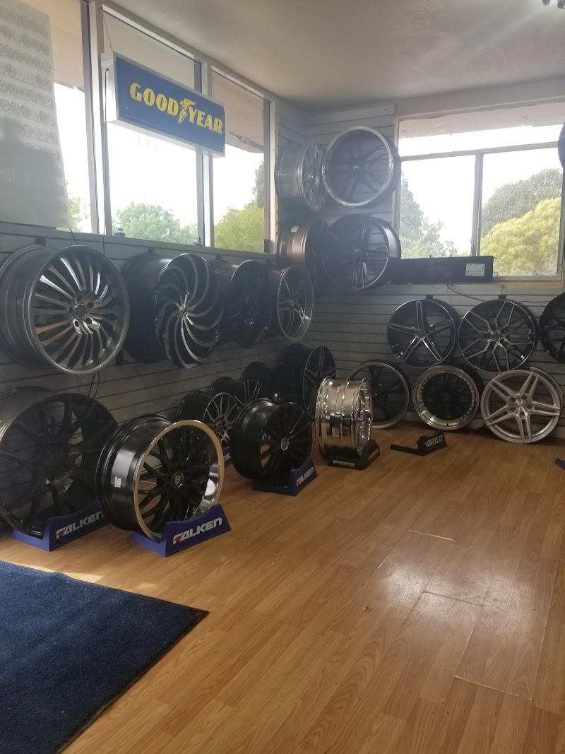 A1 Tires & Wheels photo 5