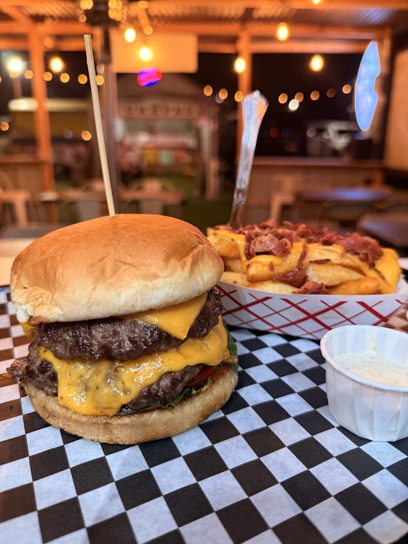 La suprema burger photo 2