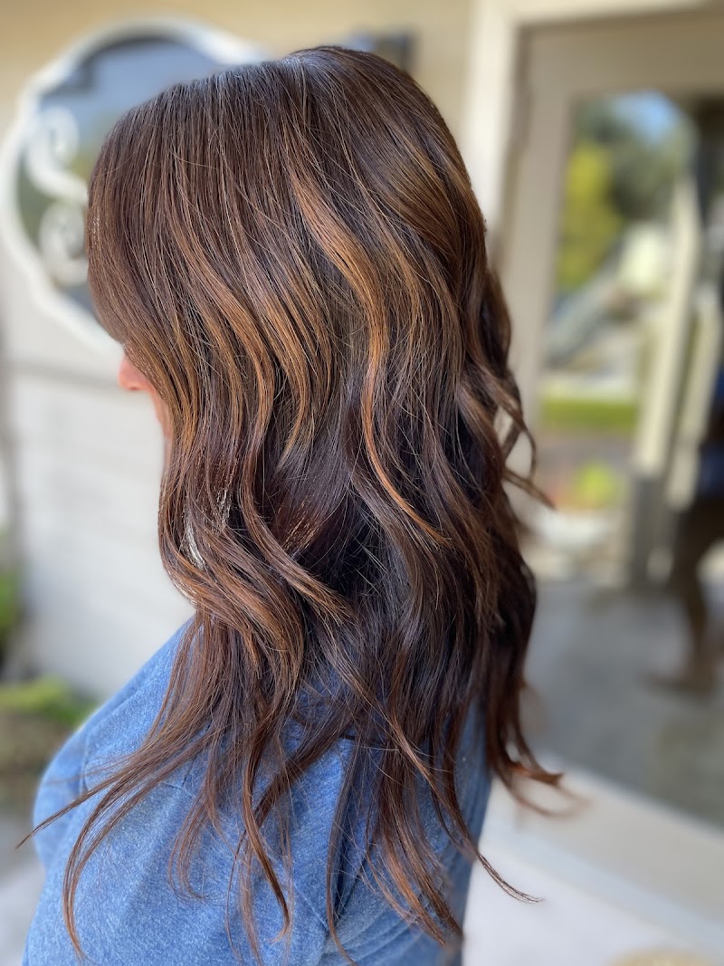 Sasee Boutique & Salon photo 5