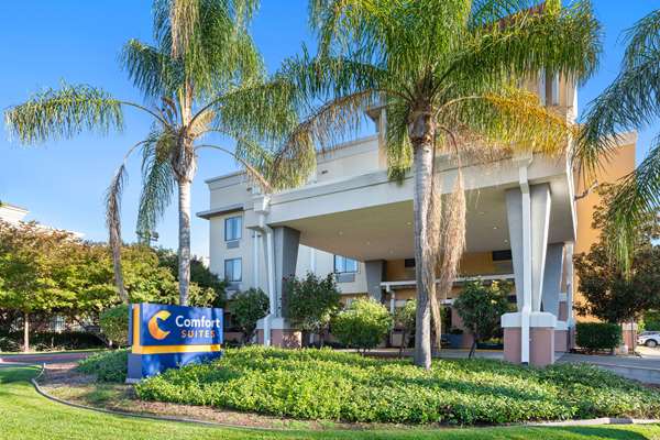 Photo of Comfort Suites Vacaville-Napa Valley Area