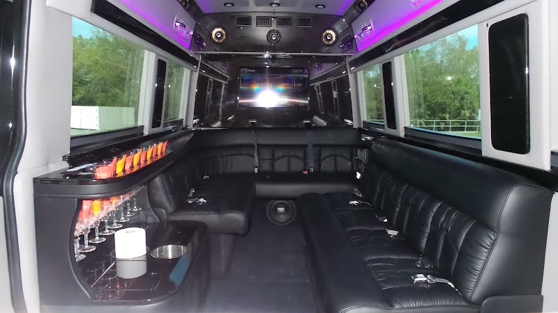 Showtime Transportation of Tampa, Inc. photo 2
