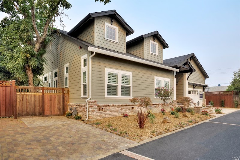 Photo of Carolyn Svenson Realtor