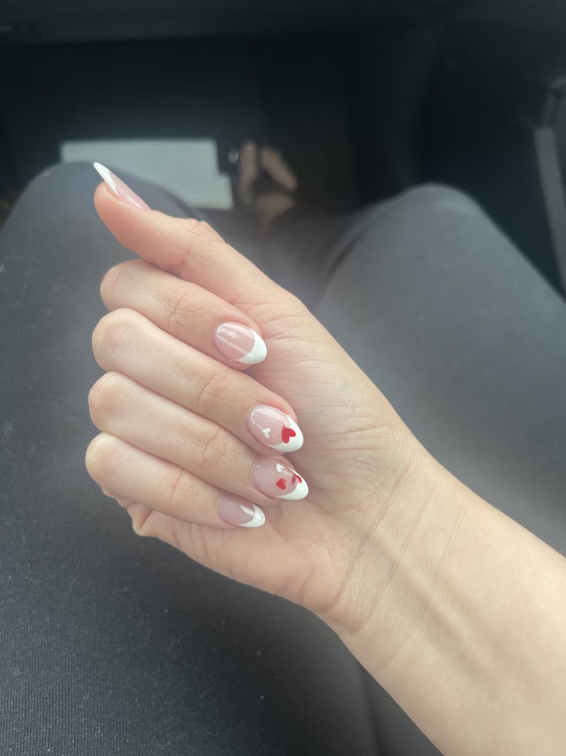 D K Nail & Spa photo 2