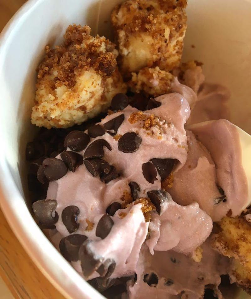 Honeymoon Frozen Yogurt photo 2