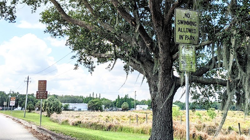 Alafia River State Park - Parking Lot photo 3