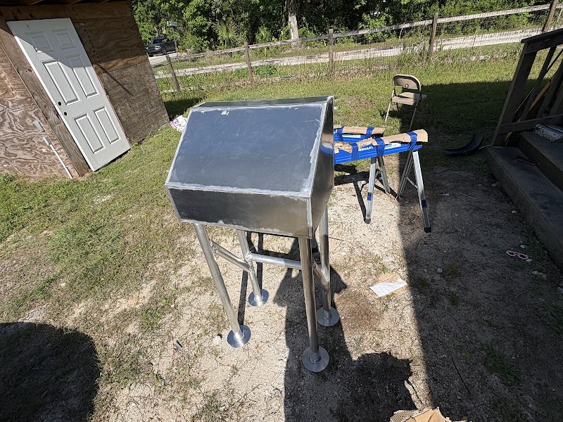 LOCAL WELDER 352 photo 3