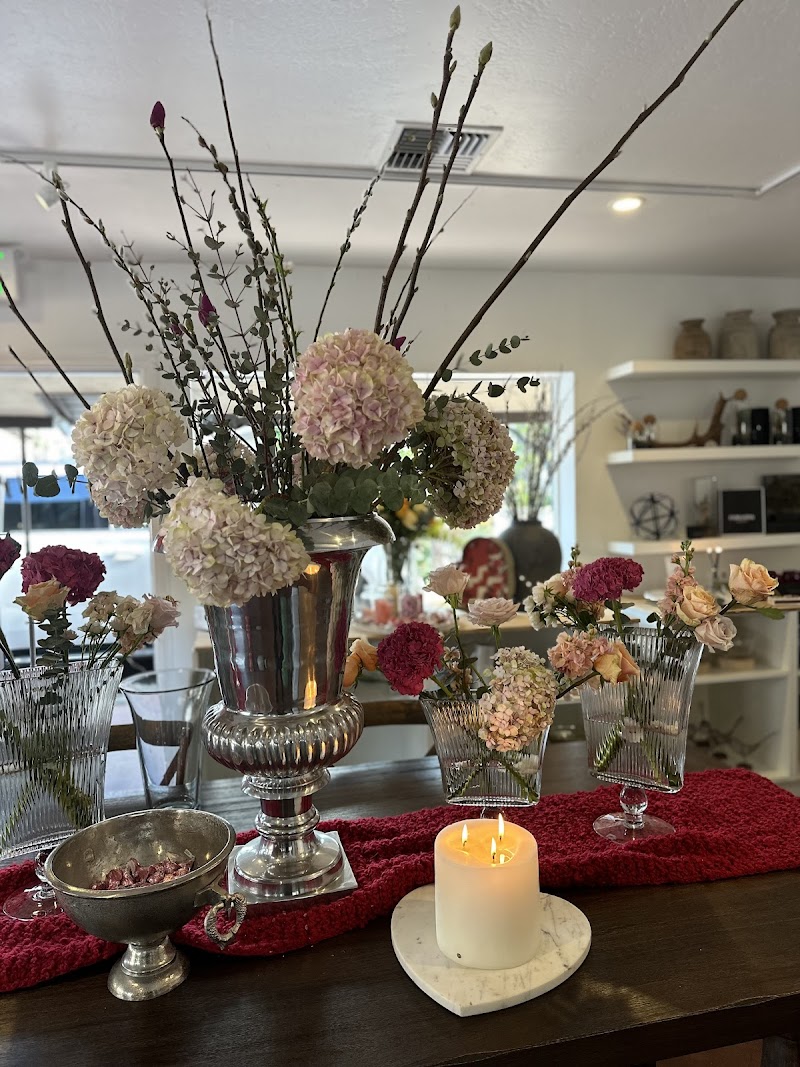 Centerpiece Flowers photo 2