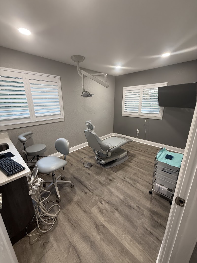 Welly Dental Studio - Dentist in Brandon photo 2