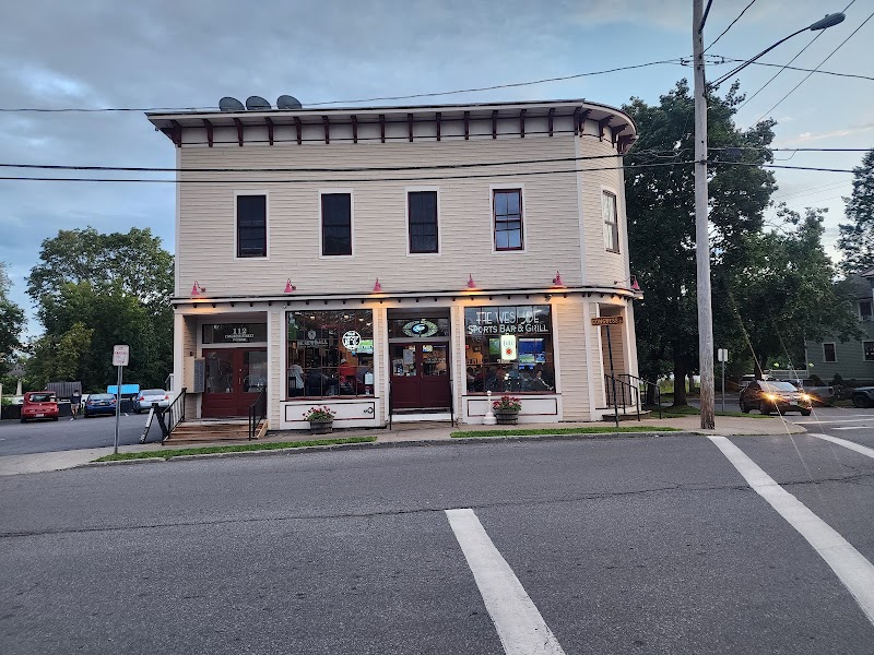 The West Side Sports Bar & Grill photo 5