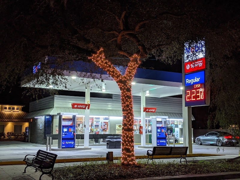 Safety Harbor Mobil Deli photo 4