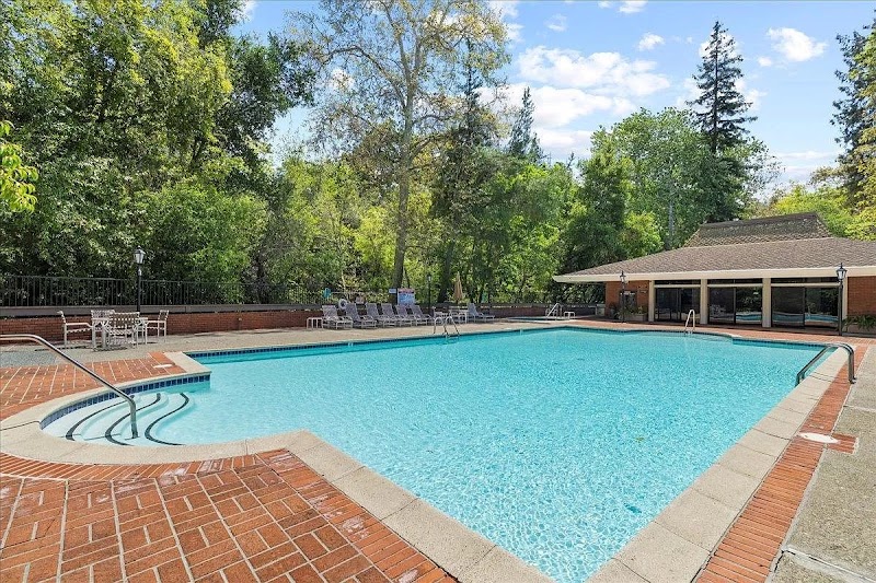 Photo of Saratoga Oaks Clubhouse