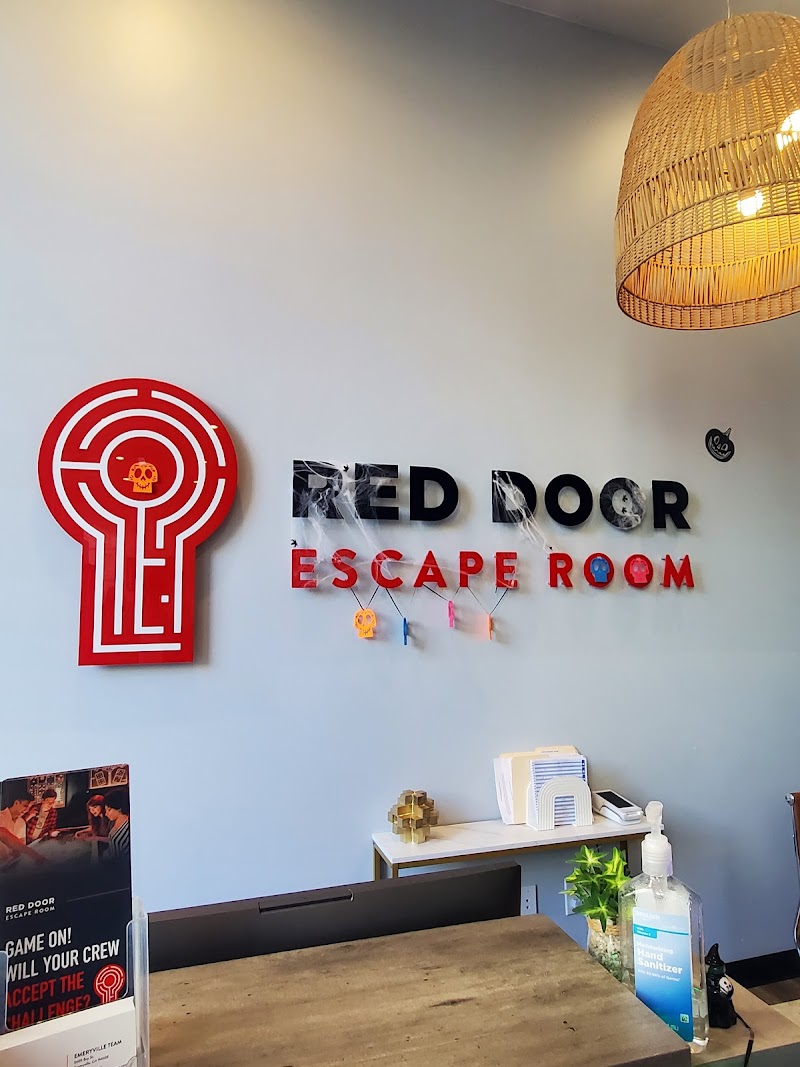Red Door Escape Room photo 3