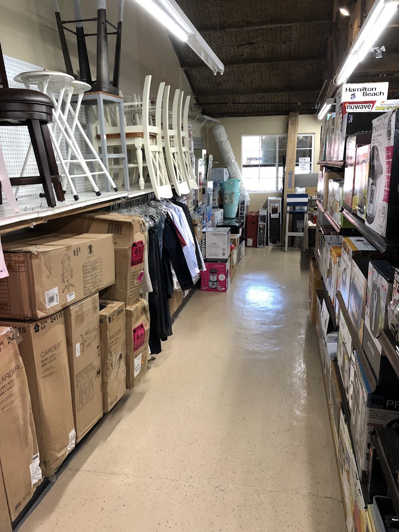 Discount Alley photo 3