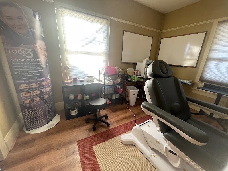 The dollhouse beauty bar photo 3