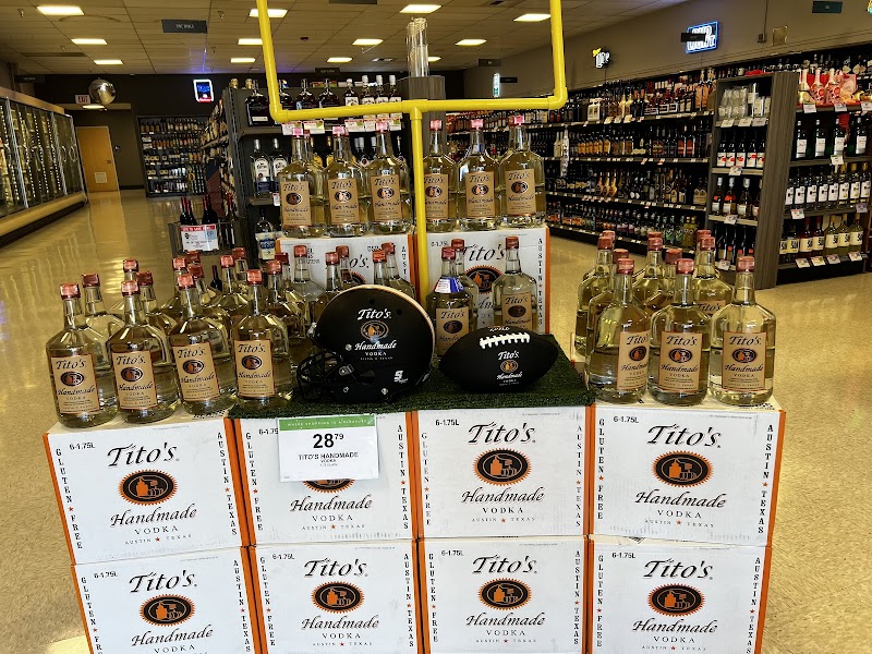 Publix Liquors at Riviere Plaza photo 2