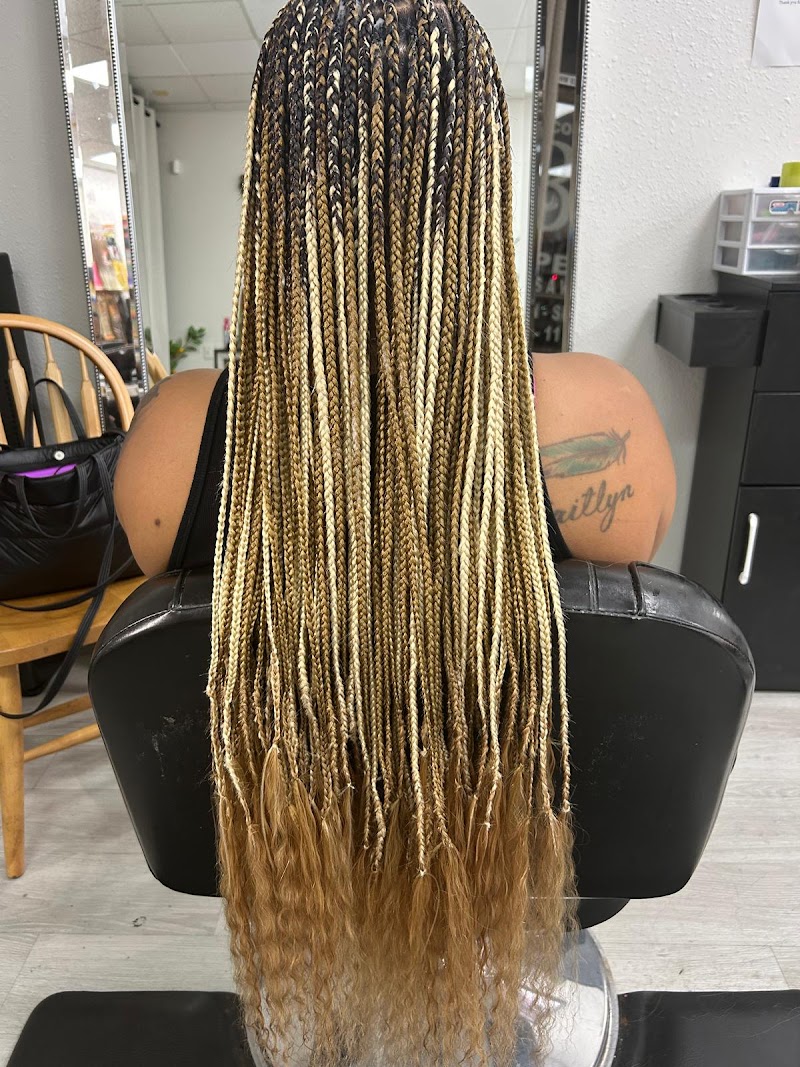 Astou Braids photo 4